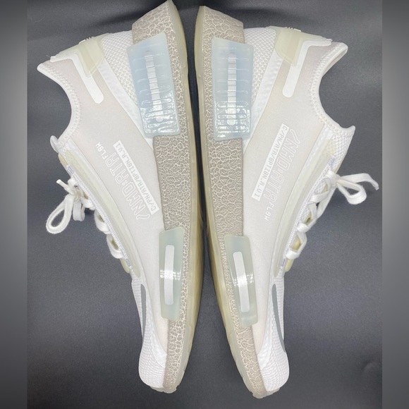 Adidas NMD R1 - Picture 5 of 9